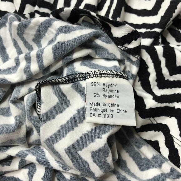 DYNAMITE Black & White Zigzag Chevron Tribal Flowy Racerback Dressy Tank Top - Picture 8 of 10